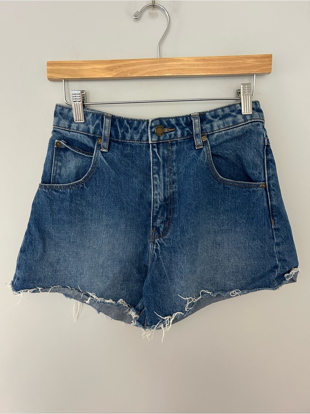 ROLLA'S Mirage High Rise Loose Fit Jean Shorts Size 26